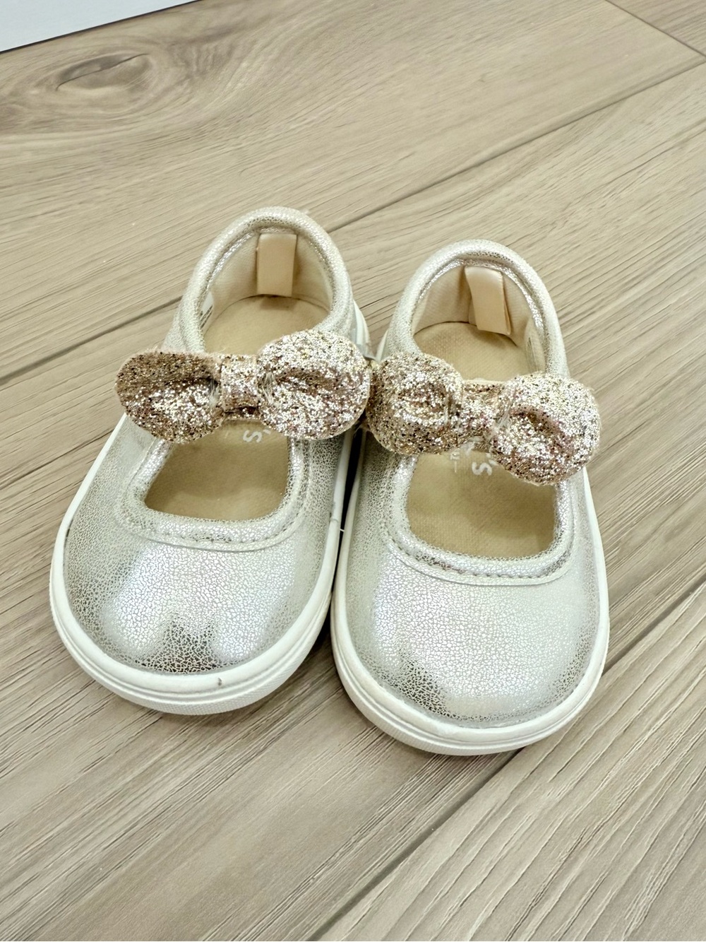 Carter’s Shoes - Picture 1 of 3